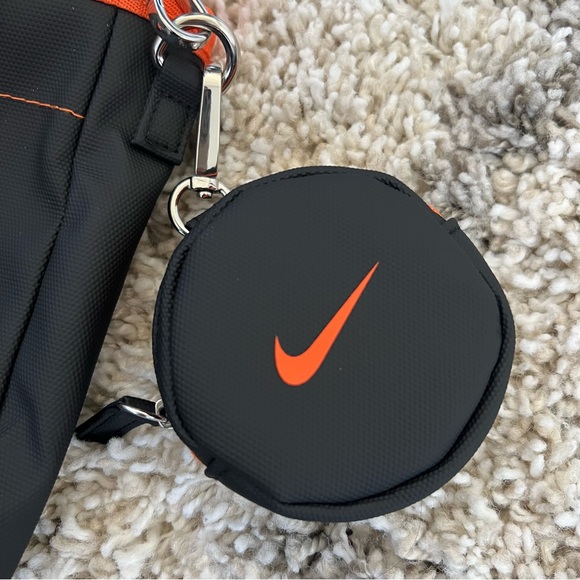 ✔️ New✔️NIKE SUPER RARE Asia Exclusive Crossbody Bag - Picture 3 of 10